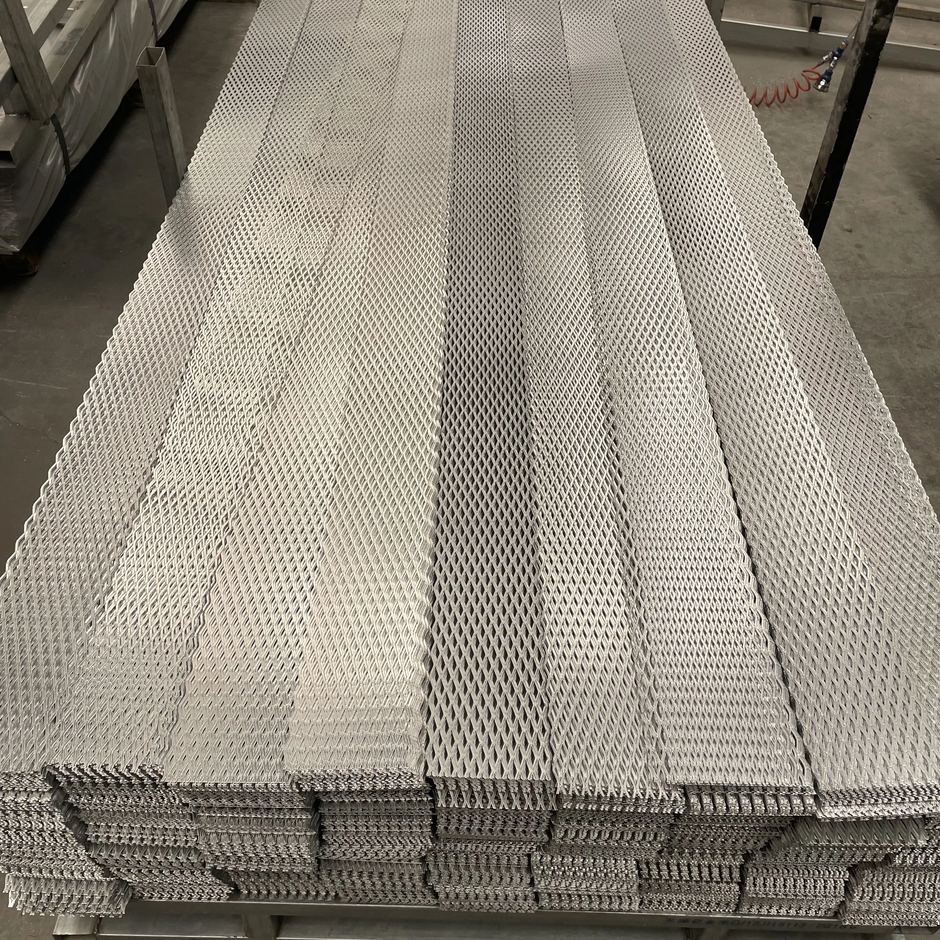 1/2.050 aluminum solar panel mesh 1/2.050 aluminum solar panel mesh