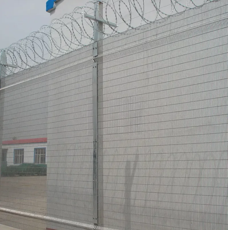 Serried Vertical Wire 3D Type