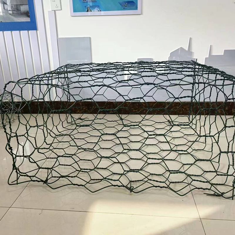 Plastic-coated gabion mesh